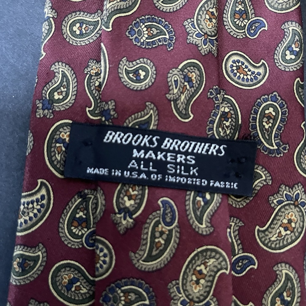 Brooks Brothers Maker‎ Tie, Paisley Pattern Burgundy Color, Classic Model